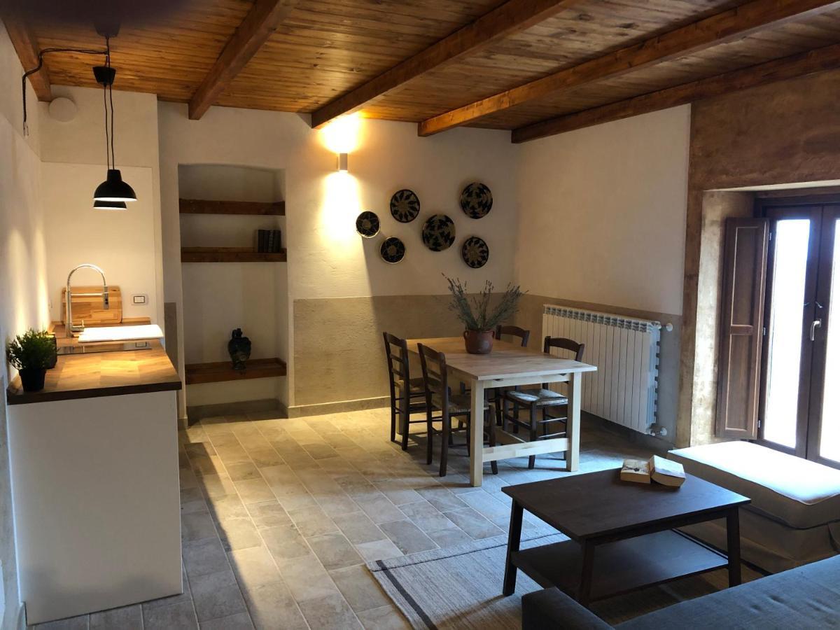 Casa Antica Lejlighed Santo Stefano Di Sessanio Eksteriør billede